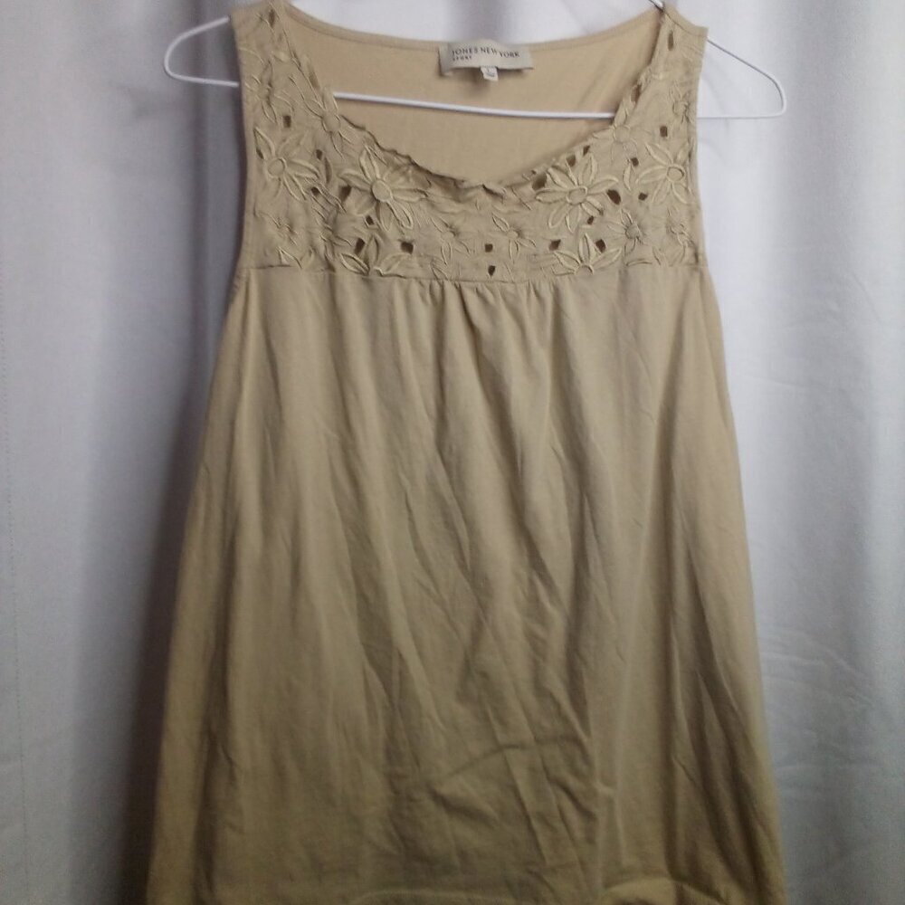 Jones New York Sport Blouse L Sleeveless Floral Embroidery Trim Tan